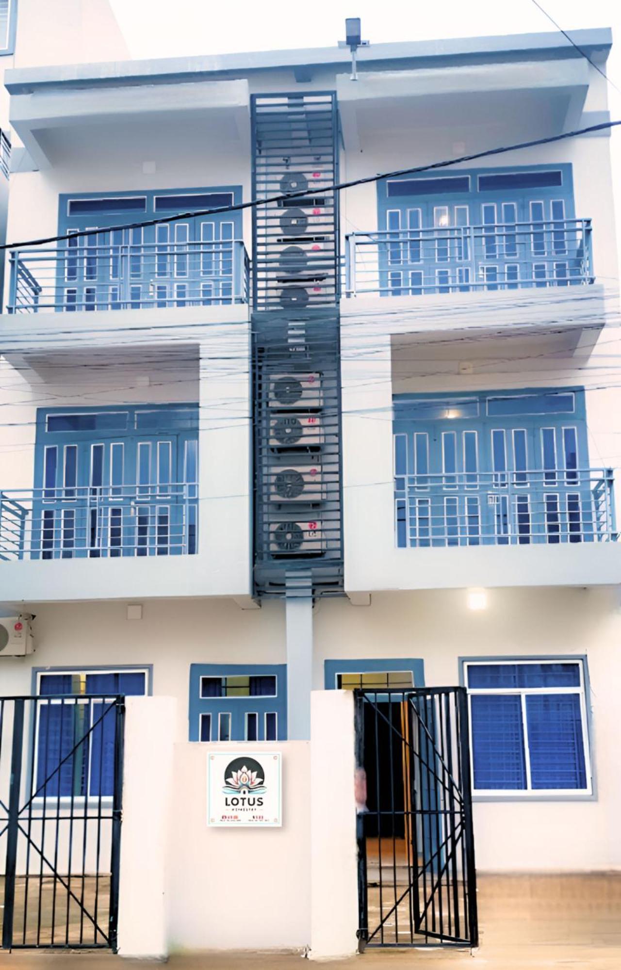 Lotus Homestay Sihanoukville Exterior photo